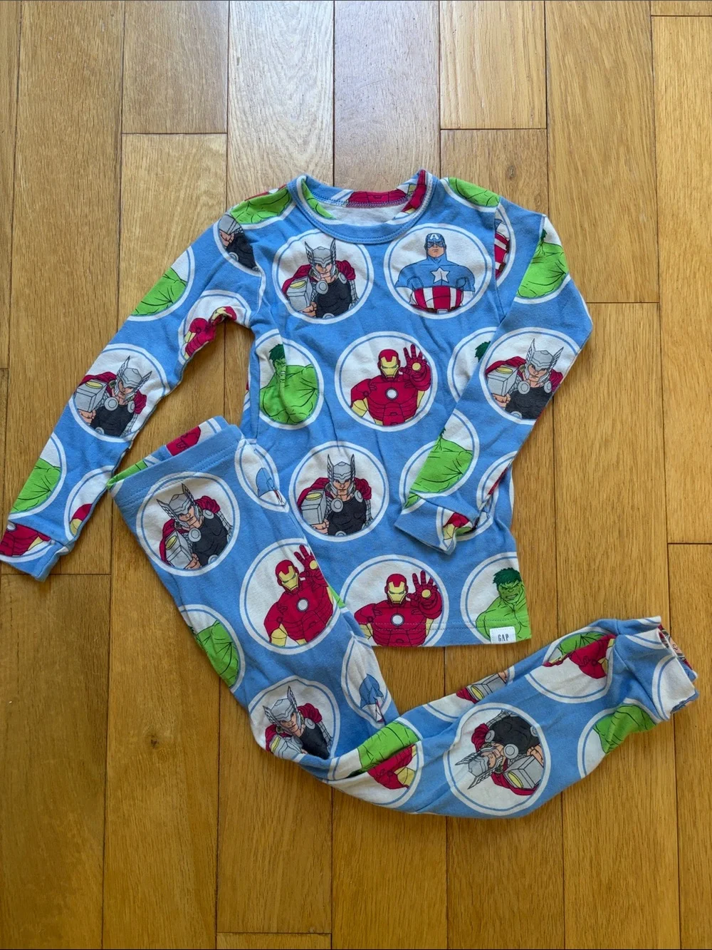 GAP Kids Blue Marvel-Print Pajama Set